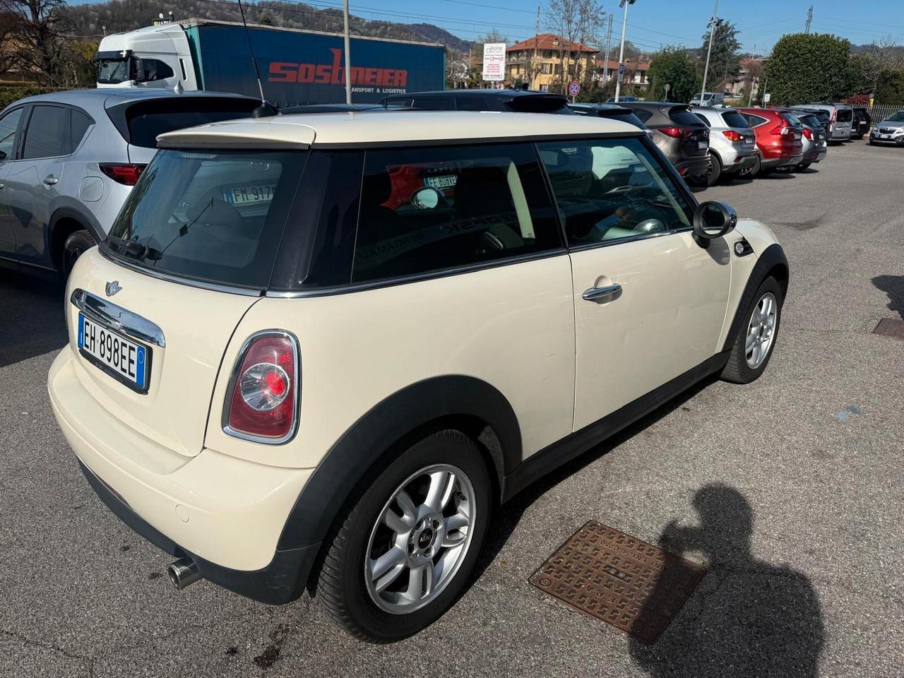 Mini 1.6 16V One (55kW)