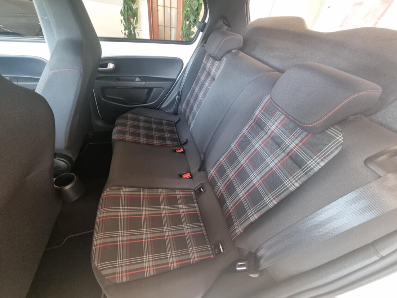 Volkswagen UP GTI