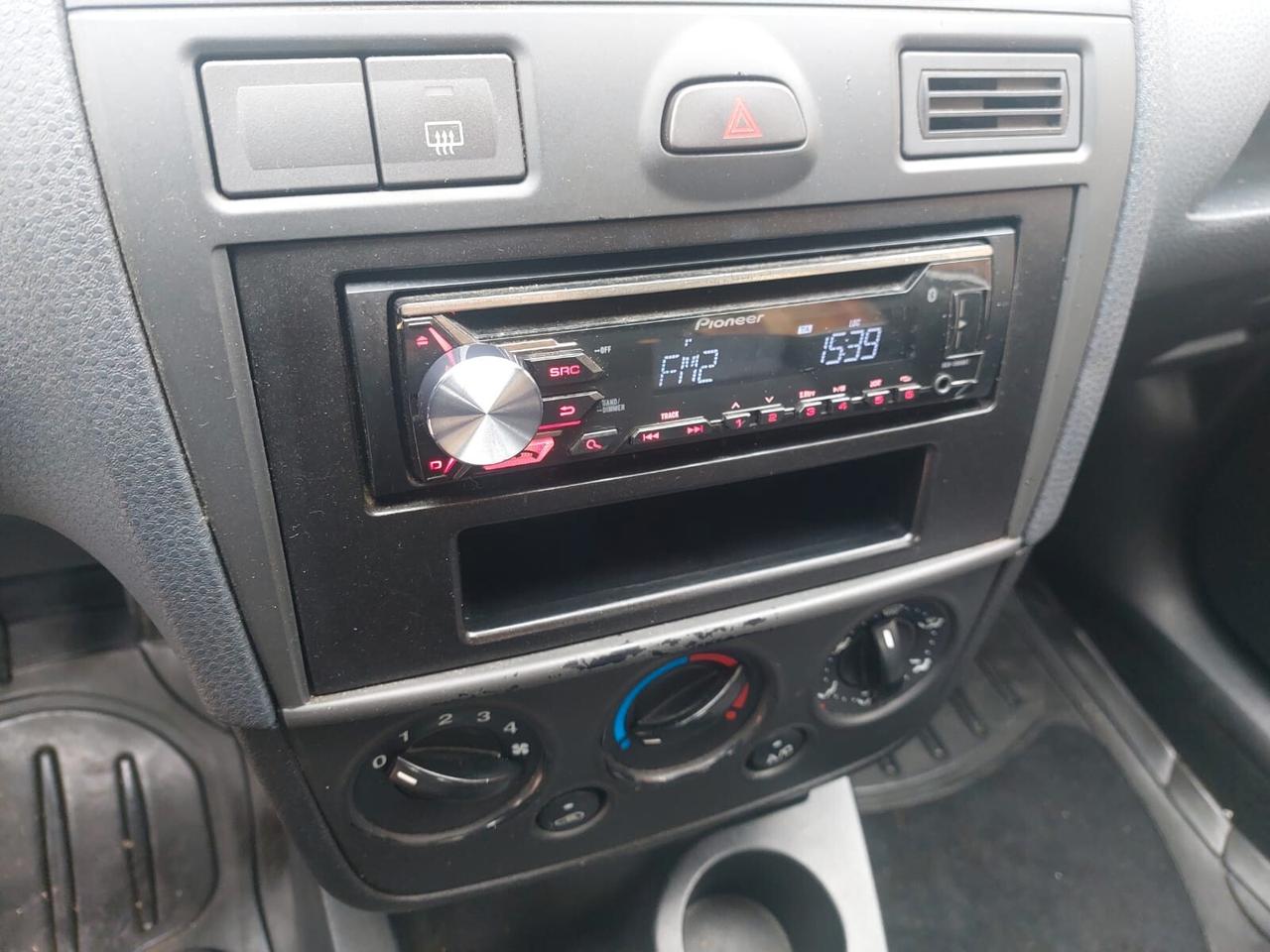 FORD Fiesta 1.4 TDCi 5p 68 CV