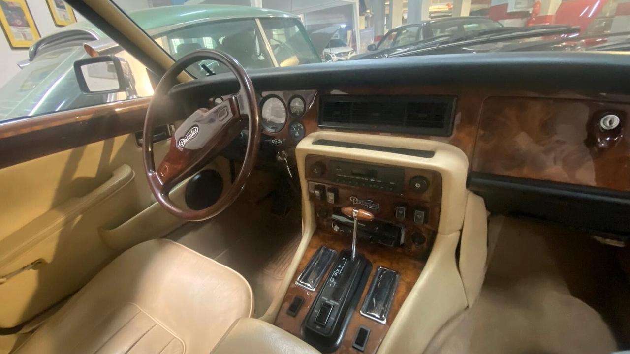 Daimler Double Six