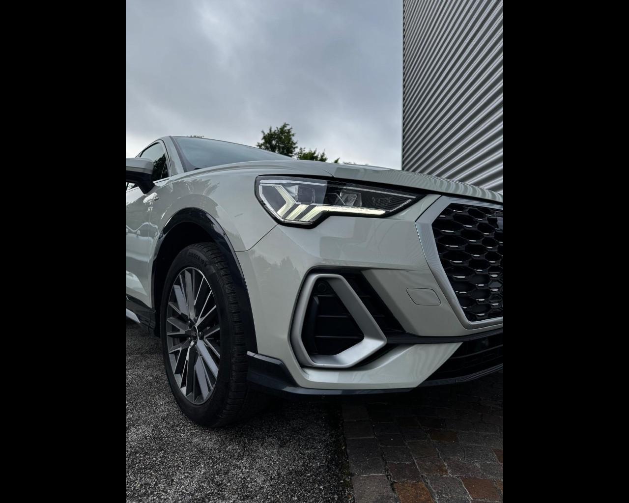 AUDI Q3 SPORTBACK 35 TDI S-TRONIC S-LINE