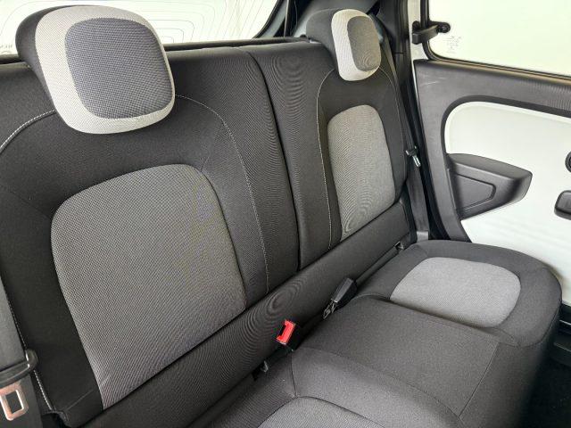 RENAULT Twingo SCe Life NEOPATENTATI / PREZZO REALE
