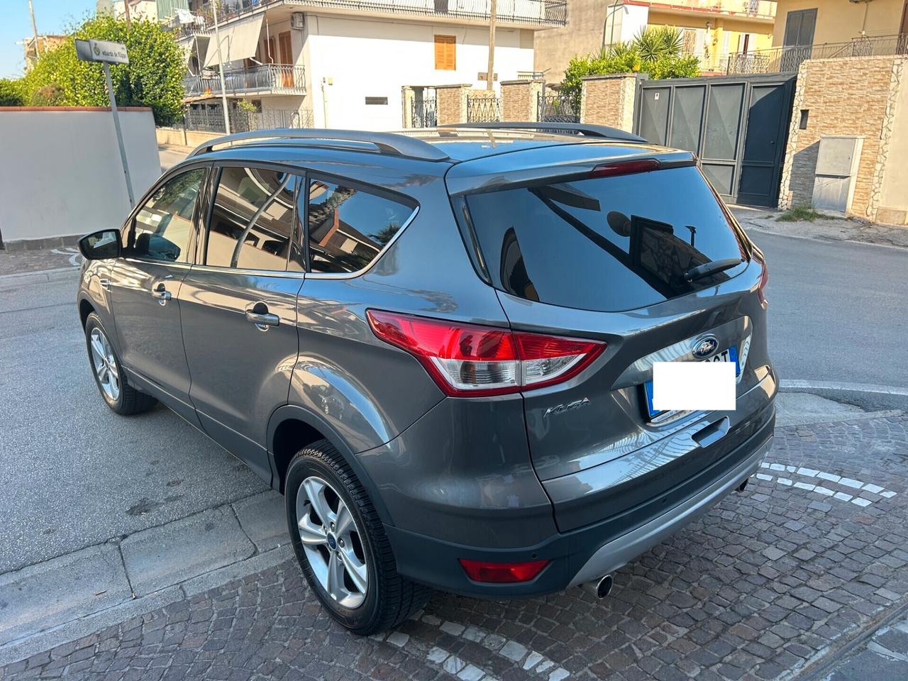 Ford Kuga 2.0 TDCI 140 CV 4WD Titanium