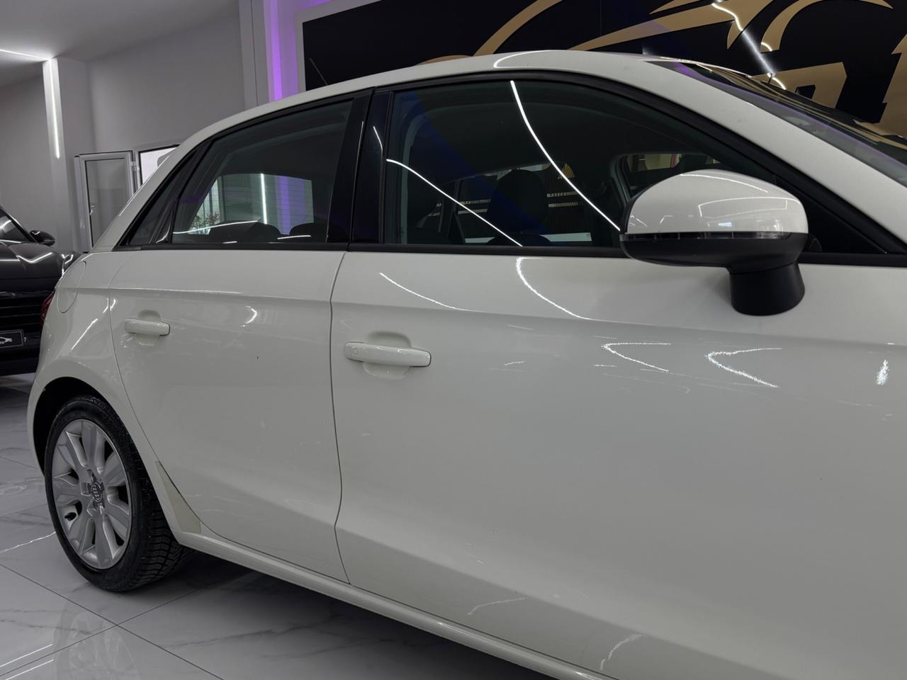 Audi A1 1.2 TFSI Admired Full Optional