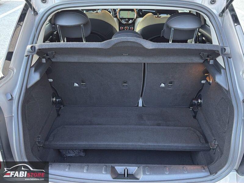 MINI Mini 5 porte 1.5 Cooper 136 Cv 5 porte Yours Autom. - LED, Navi, Keyless ecc