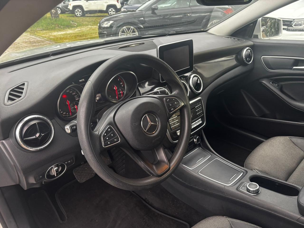 Mercedes-benz CLA 200 d Automatic Sport BELLISSIMA PERMUTABILE