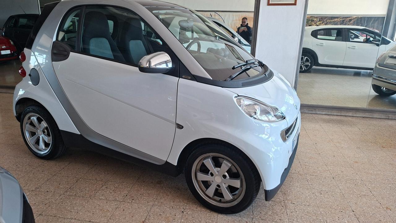 Smart ForTwo 1000 52 kW coupé passion