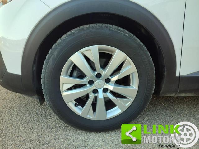 PEUGEOT 5008 BlueHDi 130 S&S Business