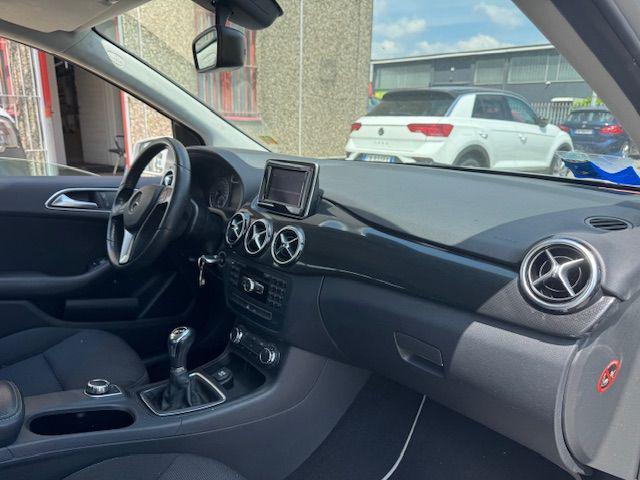 MERCEDES-BENZ B 180 CDI Executive