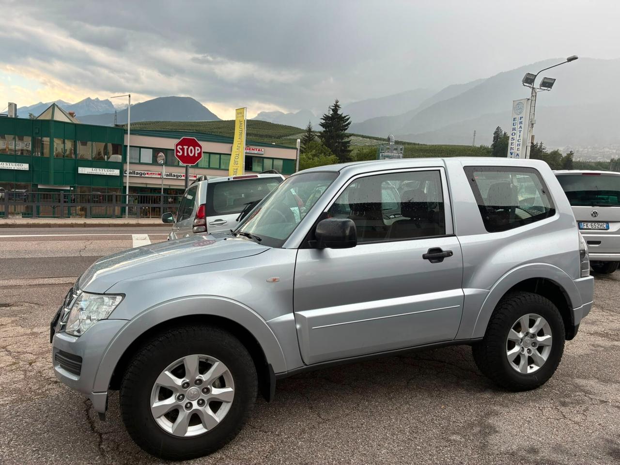 Mitsubishi Pajero 3.2 DI-D 3PORTE GANCIO TRAINO - MANUALE