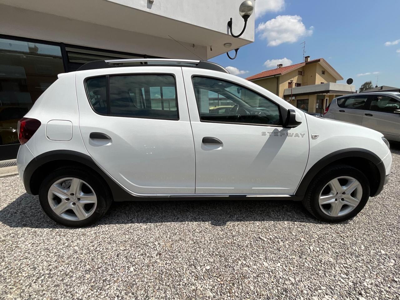 Dacia Sandero Stepway 900 TCe 12V 90CV Prestige