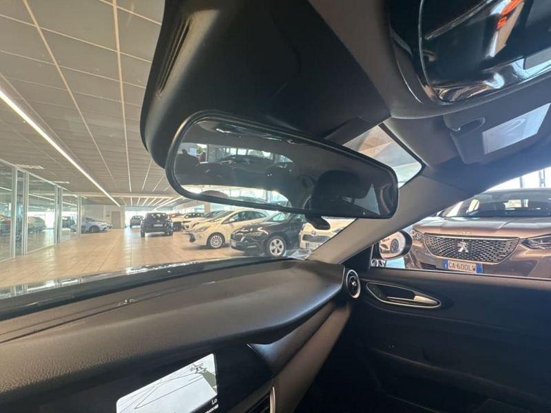 Alfa Romeo Giulia 2.2 T BUSINESS 150CV AUTO