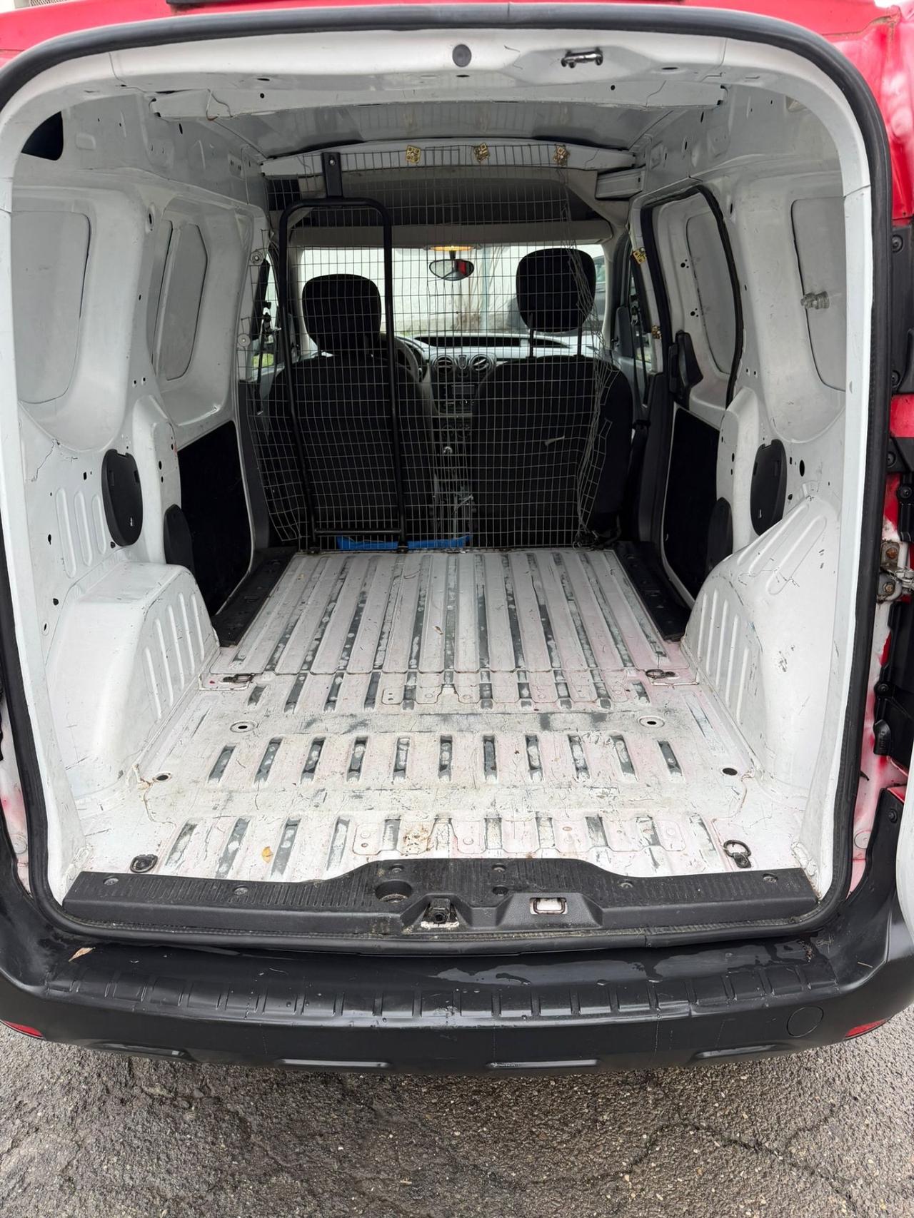 DACIA DOKKER 1.6 BENZINA GPL 2016