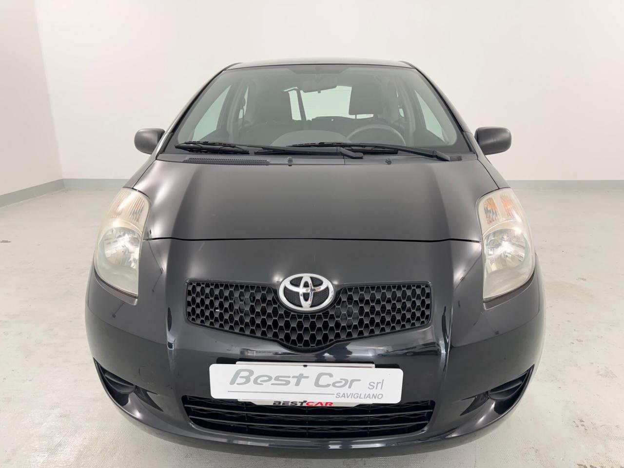 Toyota Yaris 1.0 CLIMA
