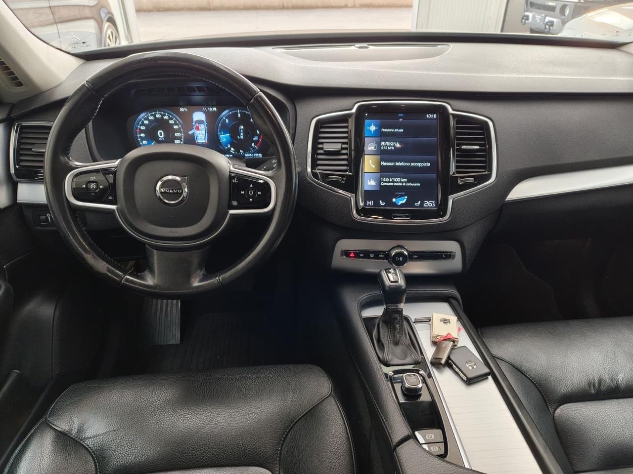 Volvo XC90 D5 AWD Geartronic 7 posti Momentum