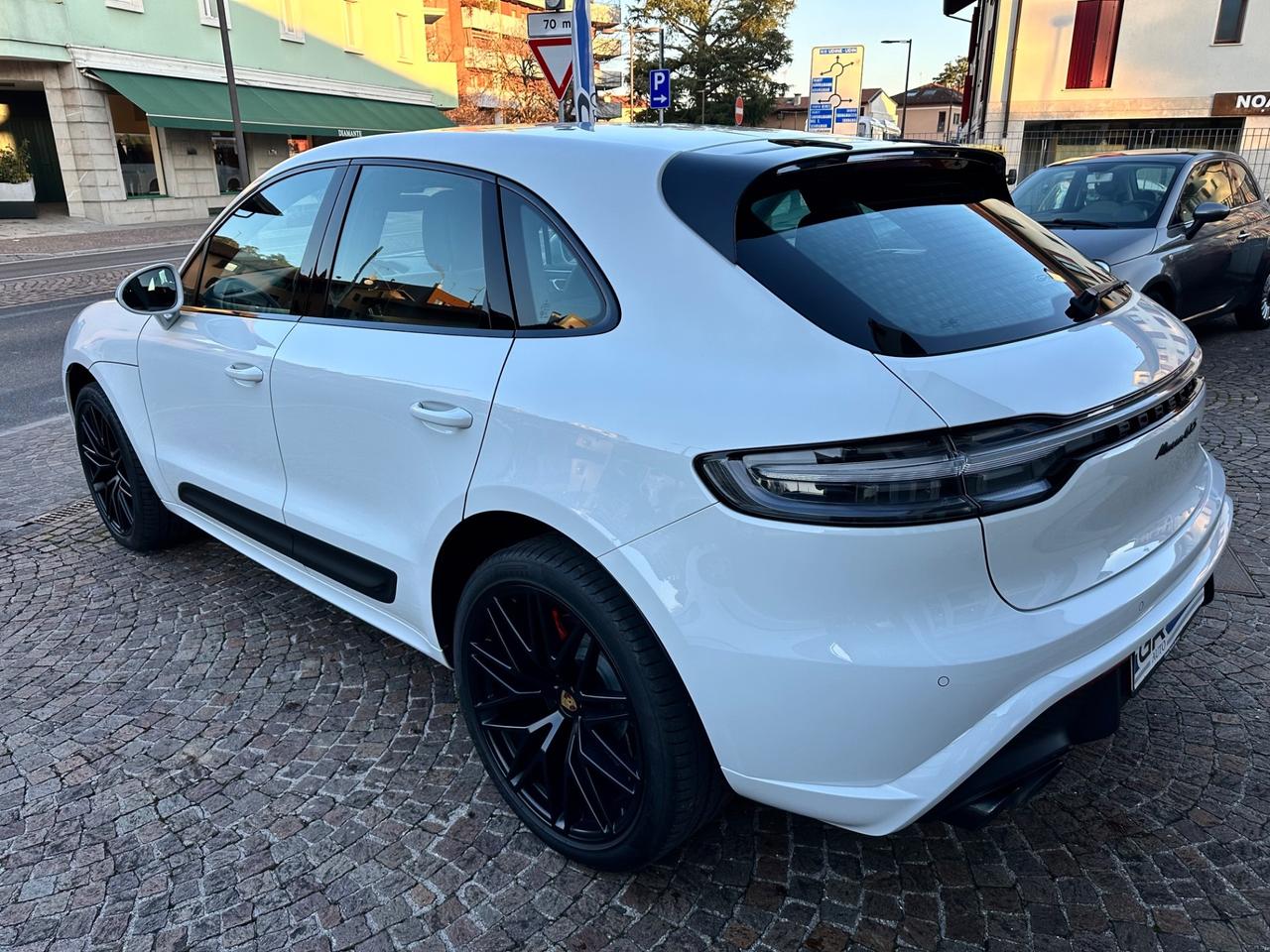 Porsche Macan 2.9 GTS 441Cv - Iva Esposta
