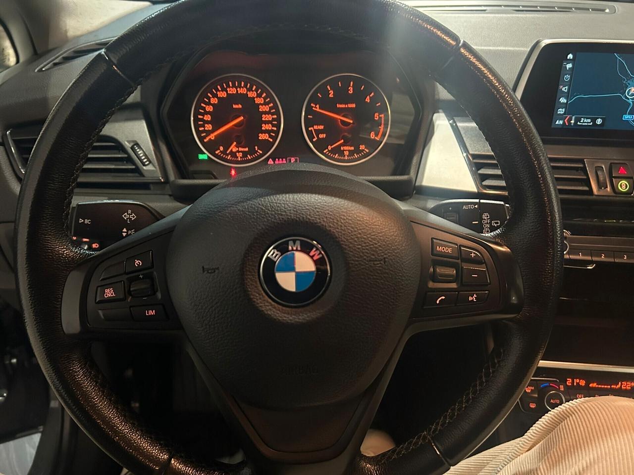 Bmw 2er Active Tourer 218d Luxury