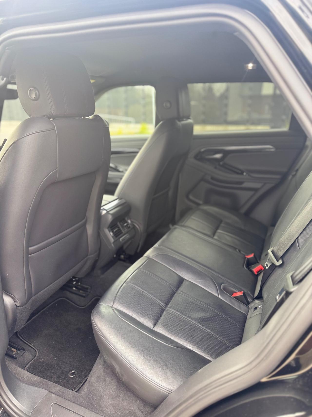 RANGE ROVER EVOQUE AUTOCARRO TOTAL BLACK