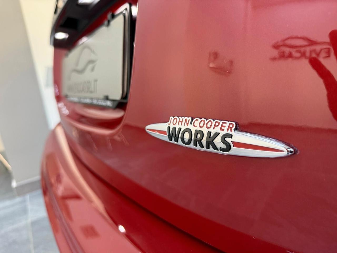 Mini Mini 2.0 Cooper SD Allestimento Jhon Cooper Works 5 porte TETTO