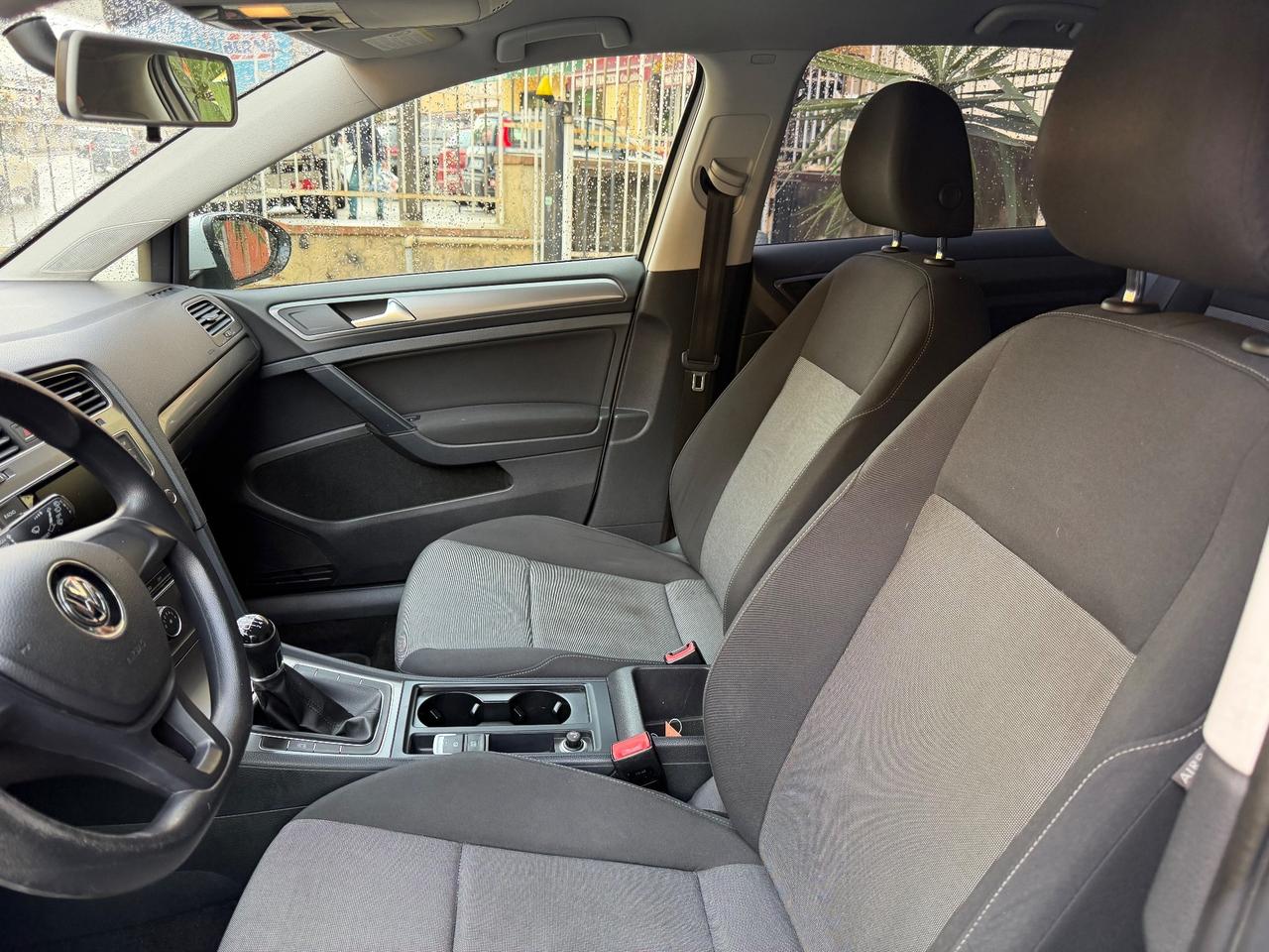 Volkswagen Golf 1.6 TDI 5p. Trendline BlueMotion Technology