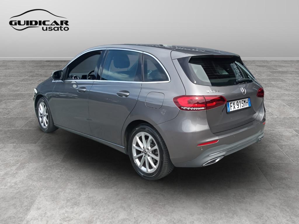 Mercedes-Benz Classe B - W247 2018 - B 180 d Sport Plus auto
