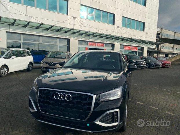 AUDI Q2 30 TFSI Business
