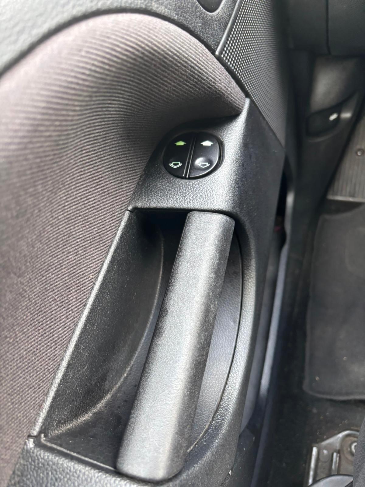 Ford Fiesta 1.4 TDCi 5p. Ghia