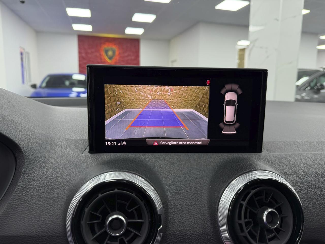 Audi Q2 30 TDI Identity Black S-Line