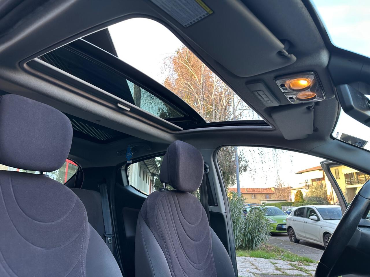 Lancia Ypsilon 1.2 8v Gold TETTO APRIBILE UNIPR. GARANZIA