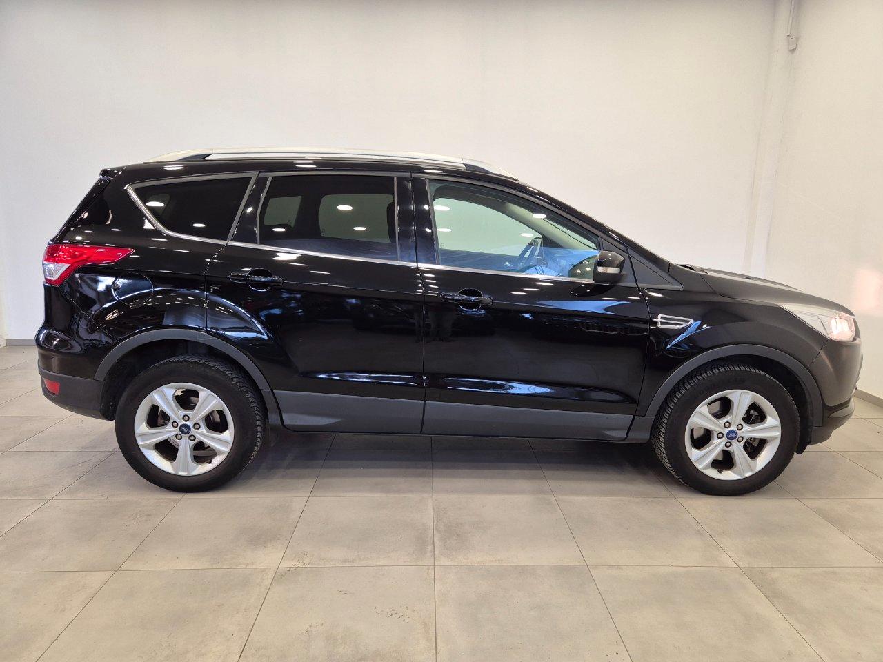 Ford Kuga 2.0 tdci Titanium 2wd 120cv - UNIPROPRIETARIO - Sens. Park. - Cruise/Lim