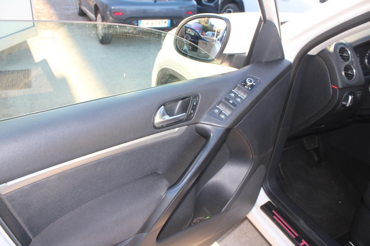 Volkswagen Tiguan 2.0 TDI 140CV 4MOTION DSG Sport & Style