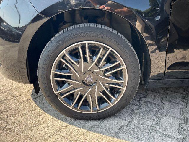 LANCIA Ypsilon 1.0 FireFly 5 porte S&S Hybrid Ecochic Gold