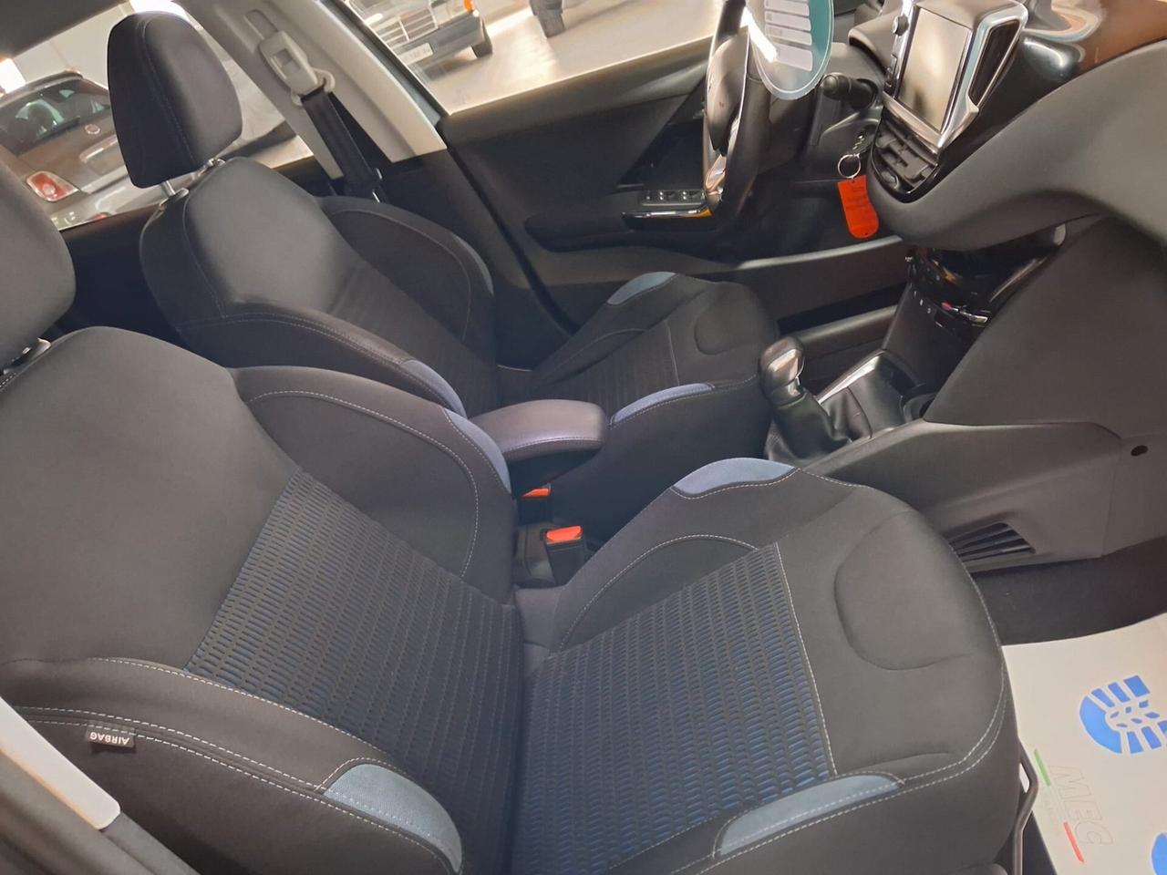 Peugeot 208 1.4 HDi 68 CV 5 porte Allure