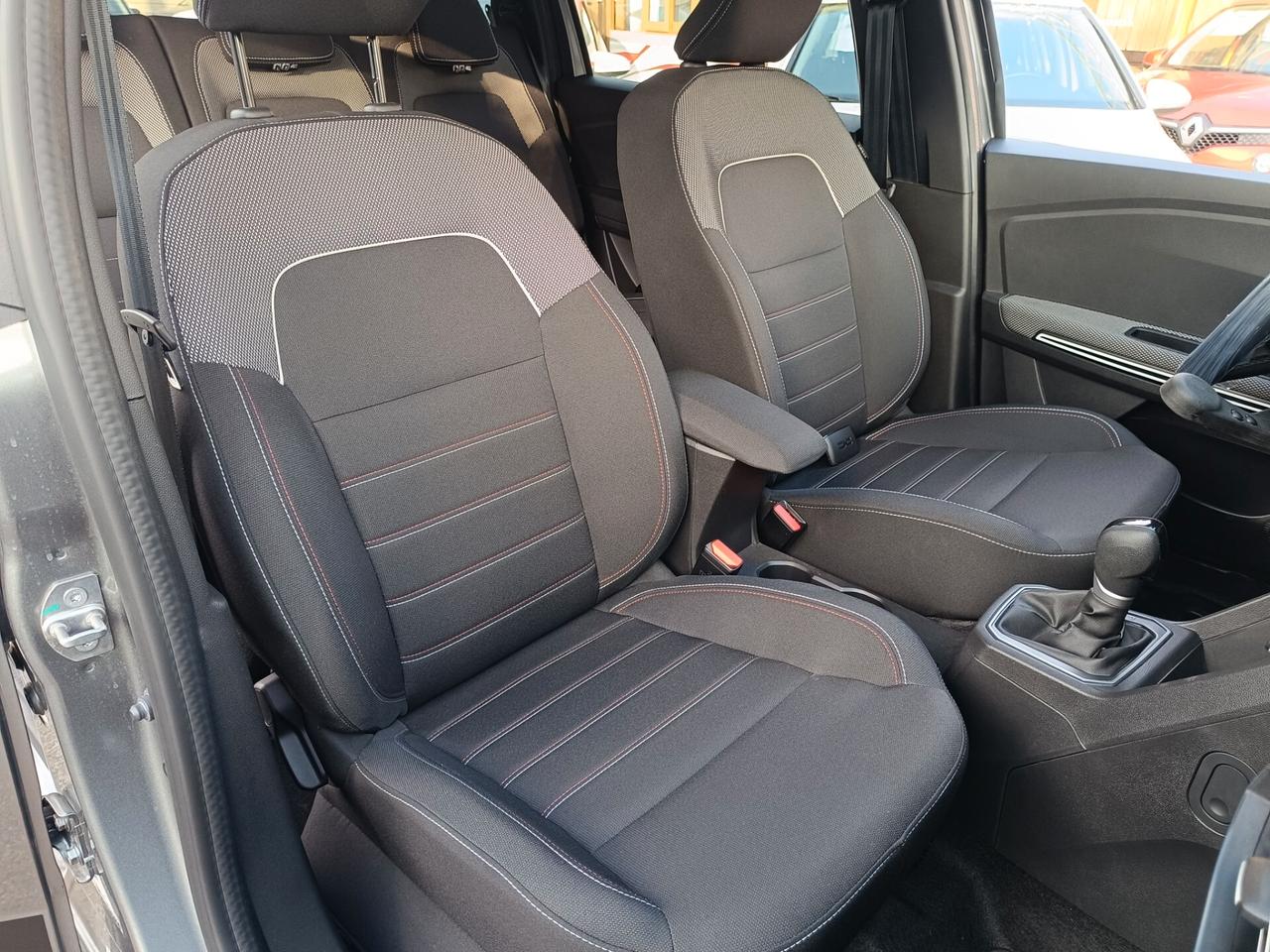 Dacia Jogger 1.6 Hybrid 140 5 posti Extreme