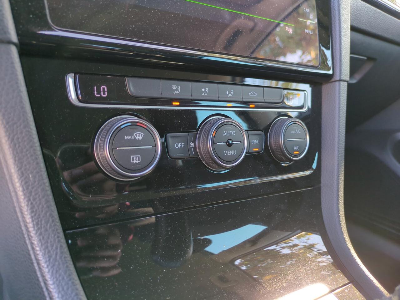 Volkswagen Golf Variant 1.4 TGI 110 CV R-LINE