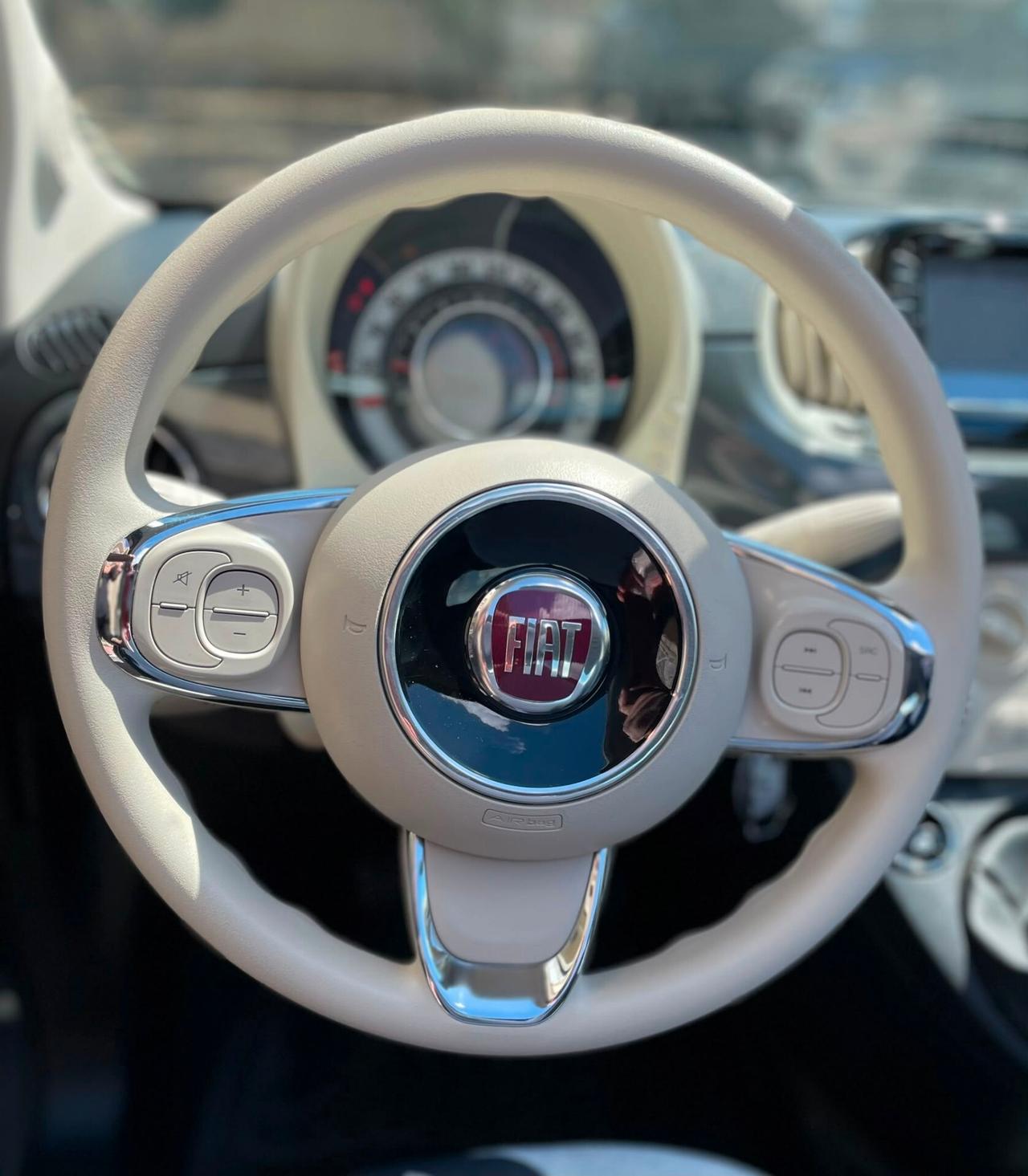 Fiat 500 C 1.0 Hybrid Dolcevita 2022