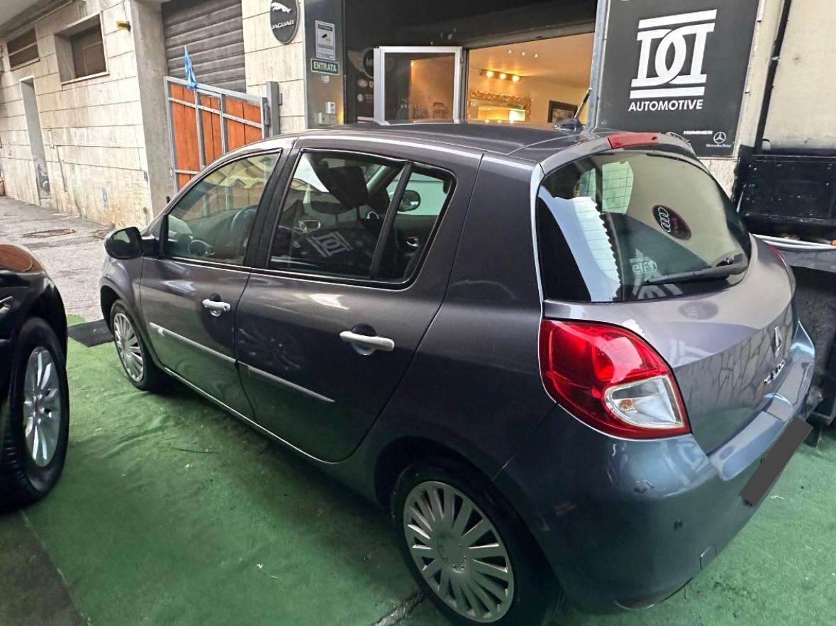 Renault Clio 1.2 16V 5 porte Confort