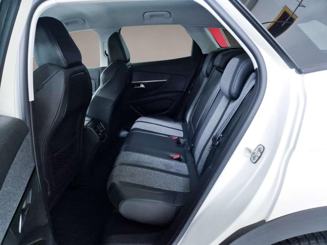 Peugeot 3008 3008 II 2016 1.5 bluehdi Allure s