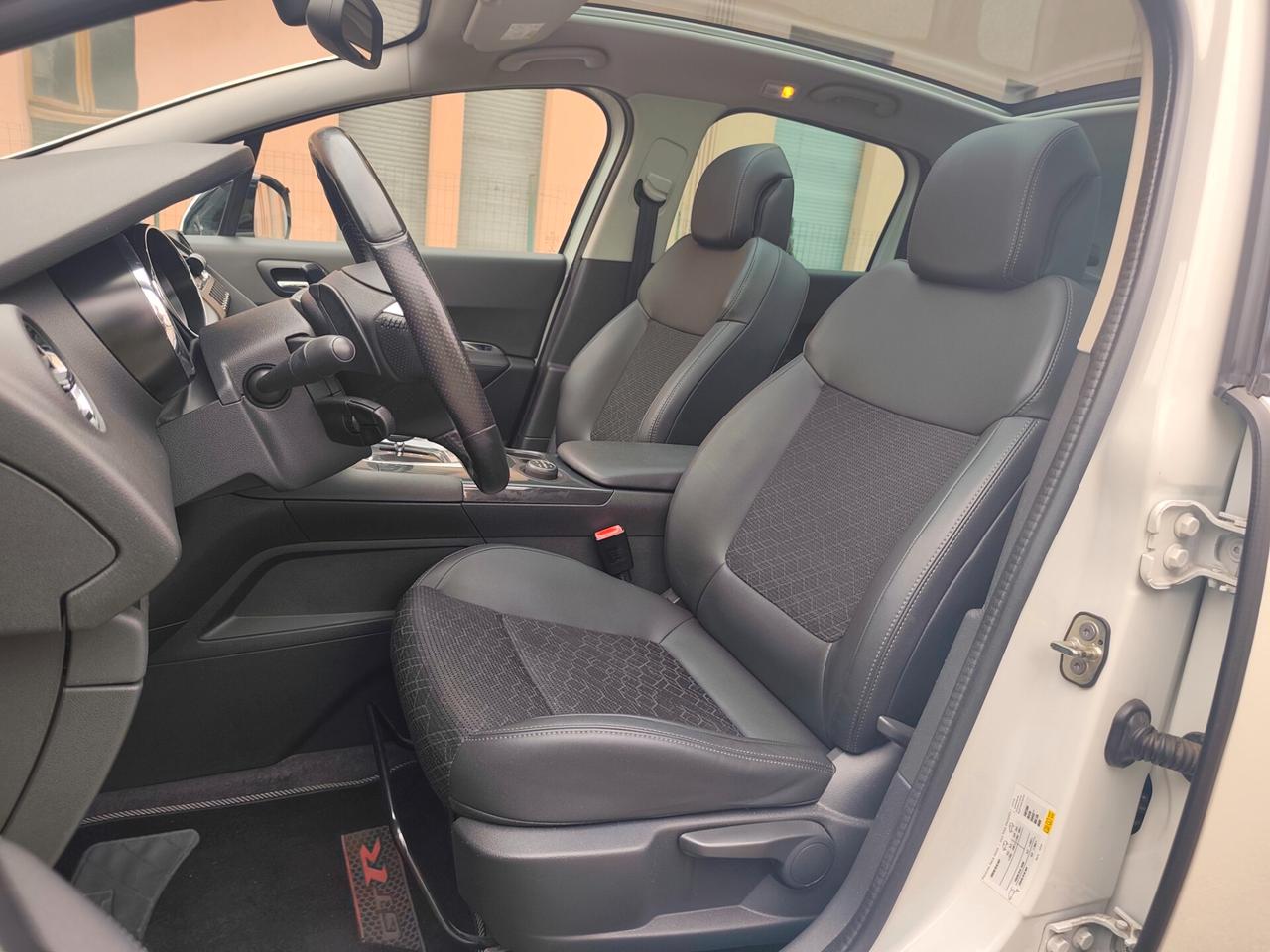 Peugeot 3008 HYbrid4 Full Optional lavori certificati