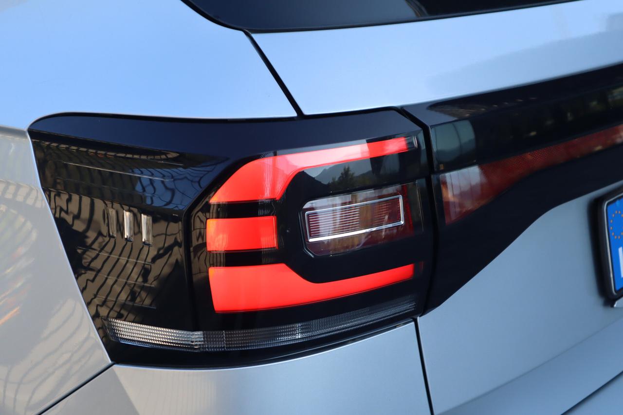 Volkswagen T-Cross 1.0 95CV LIFE ACC DIGITAL COCKPIT SENSORI