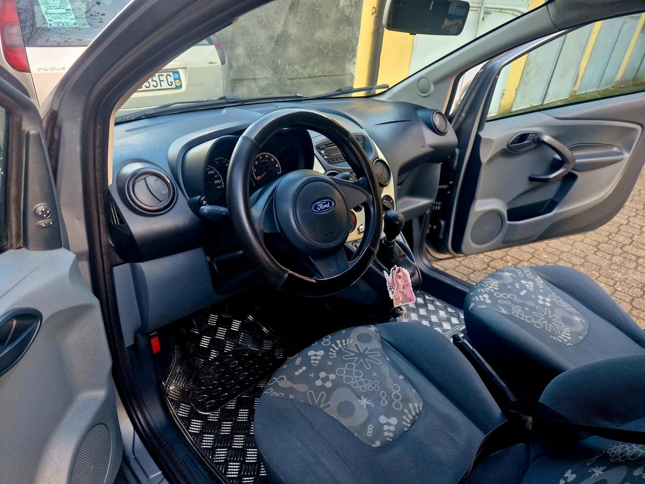 Ford Ka Ka+ 1.2 8V 69CV Titanium