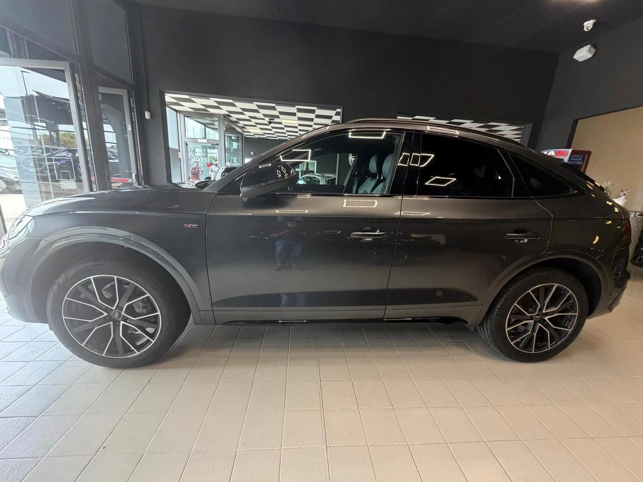 AUDI Q5 2ª serie Q5 SPB 40 TDI quattro S troni...