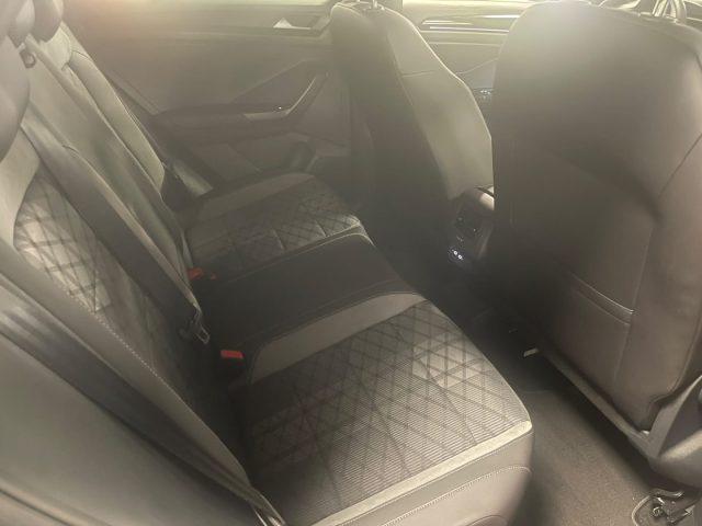 VOLKSWAGEN T-Roc 1.0 TSI R-Line LED VIDEO