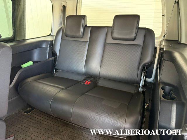 VOLKSWAGEN Caddy 2.0 TDI 102 CV DSG Highline Maxi *7 POSTI*