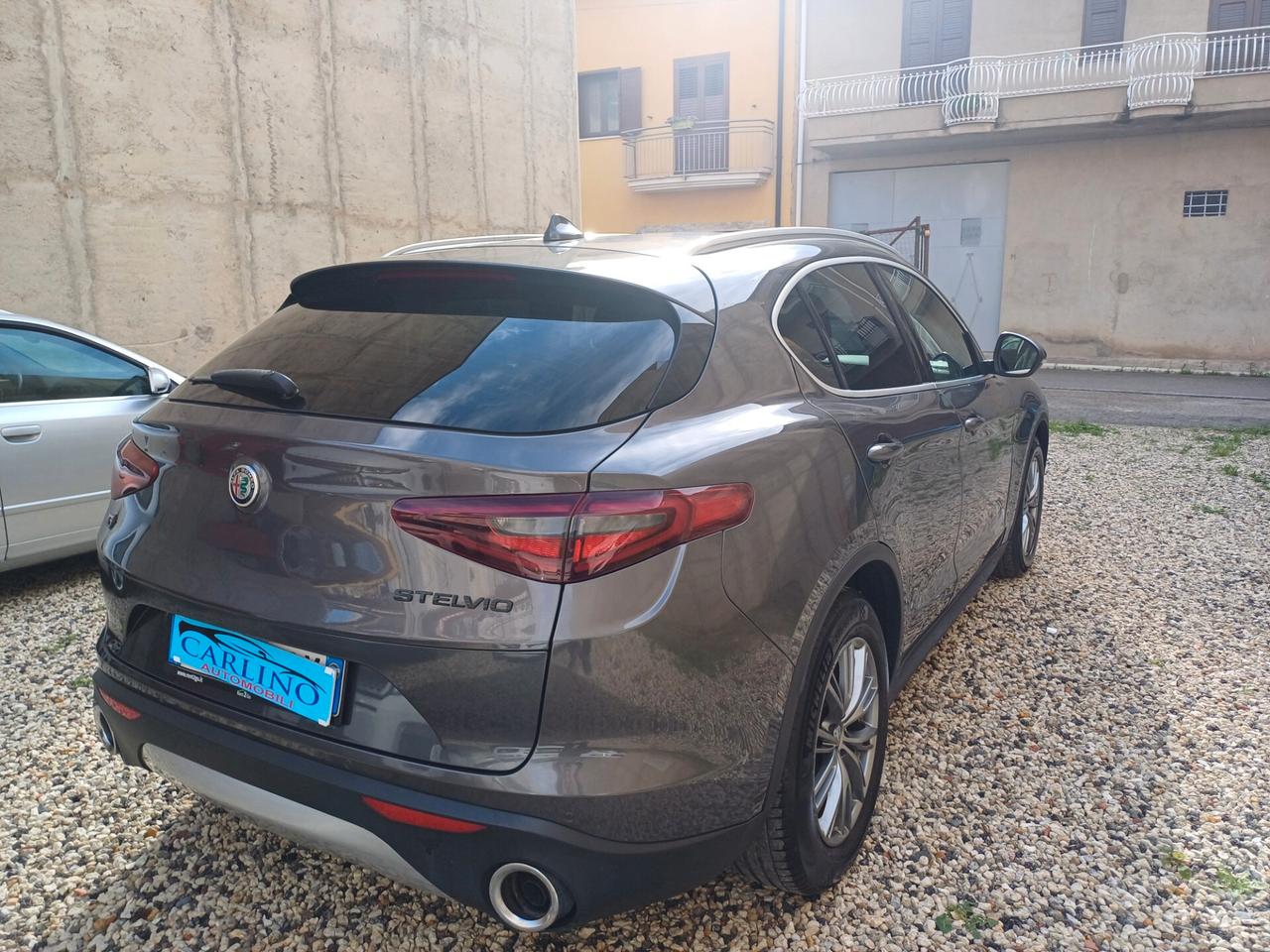 Alfa Romeo Stelvio 2.2 Turbodiesel 180 CV AT8 RWD Executive