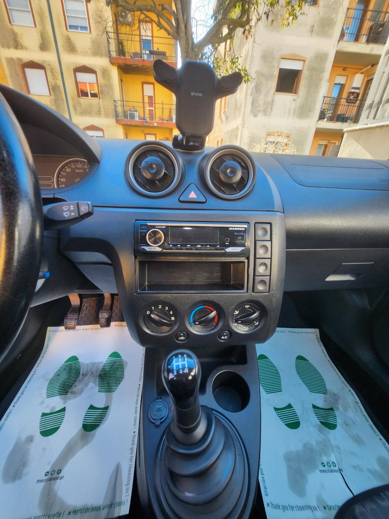 Ford Fiesta 1.4 TDCi 5PORTE UNICOPROPRIETARIO