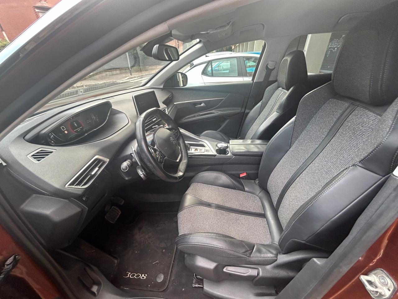 Peugeot 3008 BlueHDi 120 S&S EAT6 Allure full optional Camera, Keyless go, Led, Navi, palette al volante