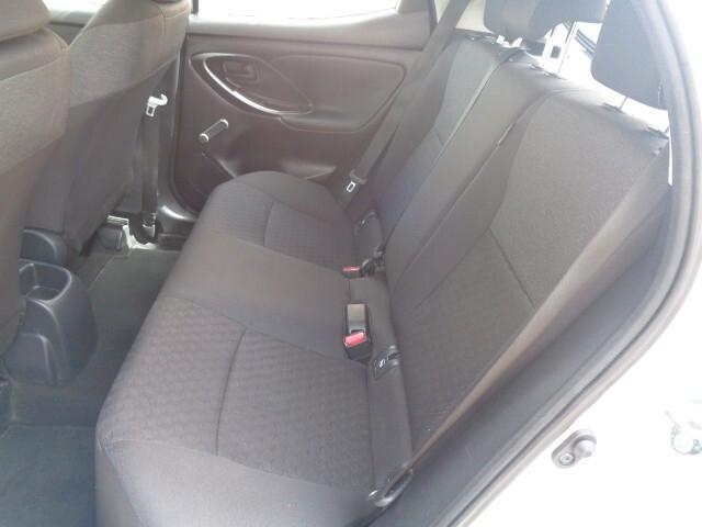 Toyota Yaris 1.0 5 porte Active OK NEOPATENTATI