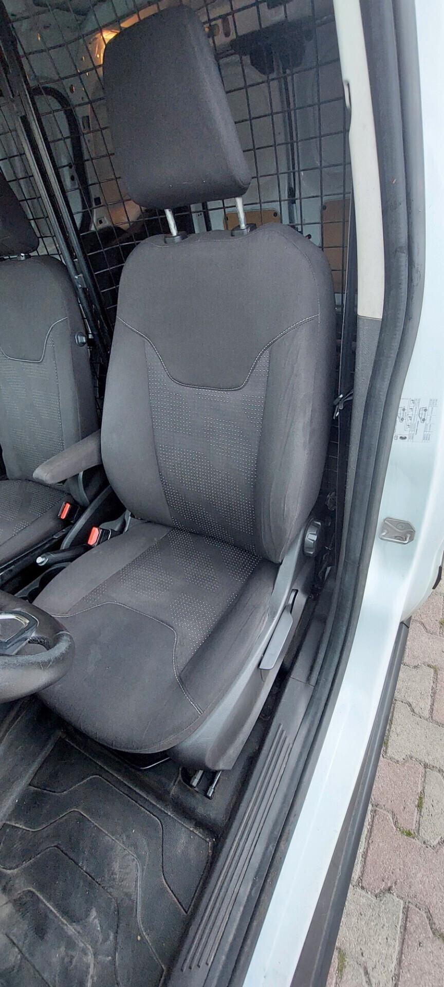 FORD TRANSIT COURIER 1,5 DIESEL 80 CV TELEFONO USB IMPECCABILE PREZZO COMPRESO IVA