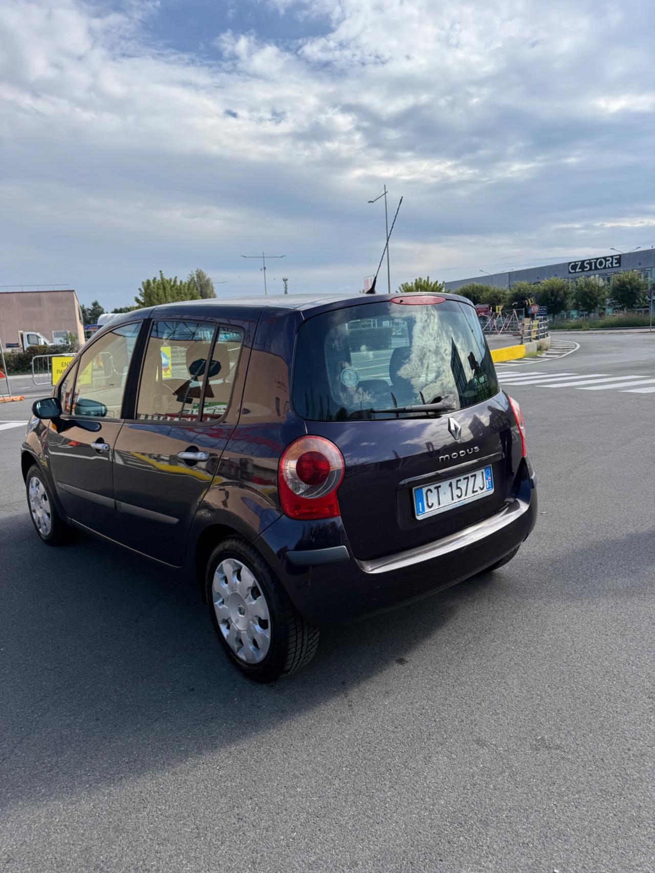 Renault Modus 1.6 16V Luxe Privilège